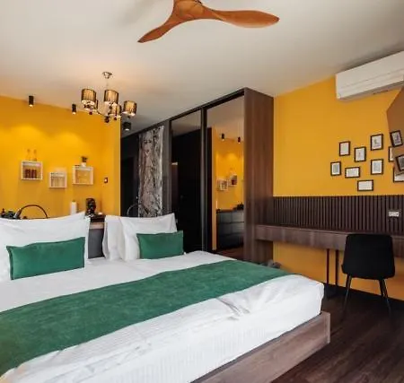 Boutique Vino & - Infinity Pool - Rooftop - Apartament *
