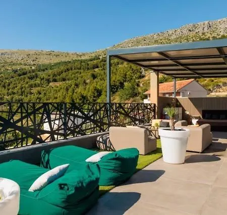 Boutique Vino & - Infinity Pool - Rooftop - Podstrana